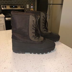 yeezy 950 chocolate